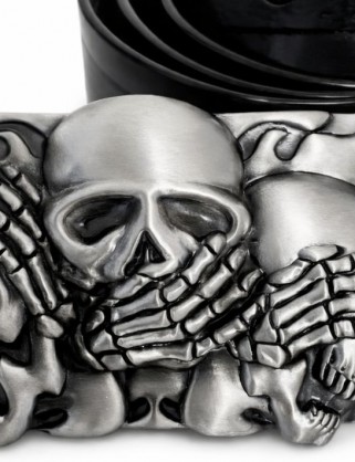 Latex Gürtel mit 3 Totenkopf-Schnalle – 4 cm breit